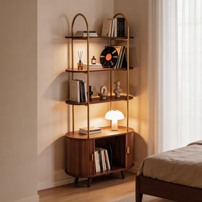 Meuble pour platine vinyle à 4 niveaux, style moderne du milieu du siècle, avec tablette arquée cannelée, porte coulissante et rangement pour disques vinyles – Noyer