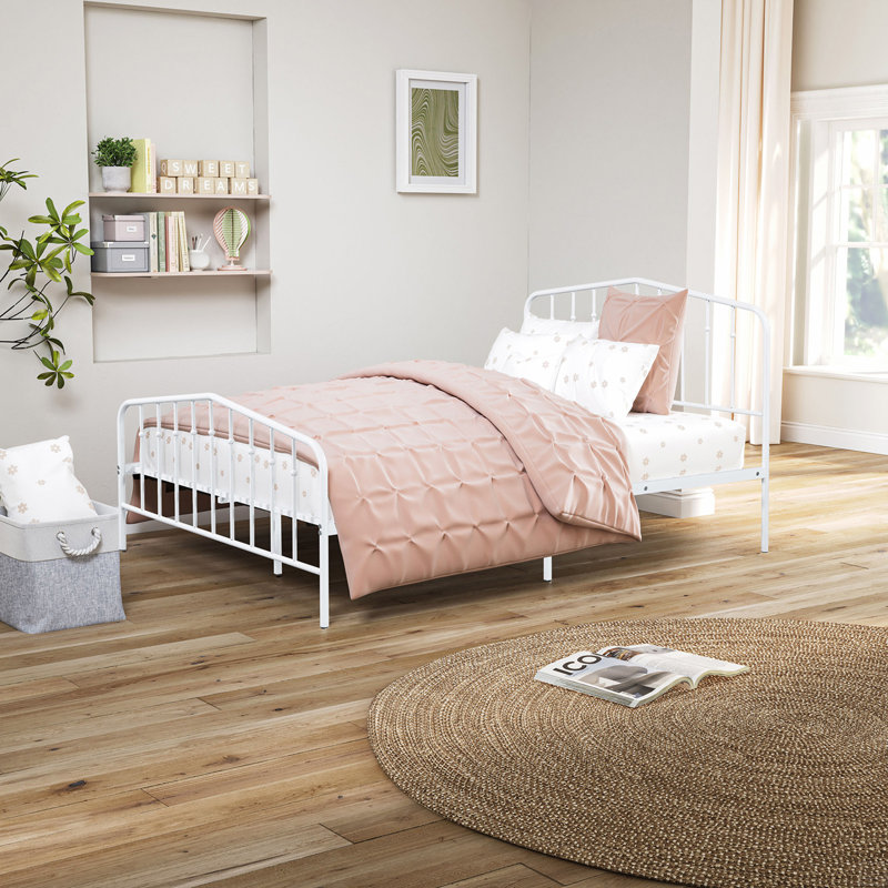 Matelas pour lit double en métal