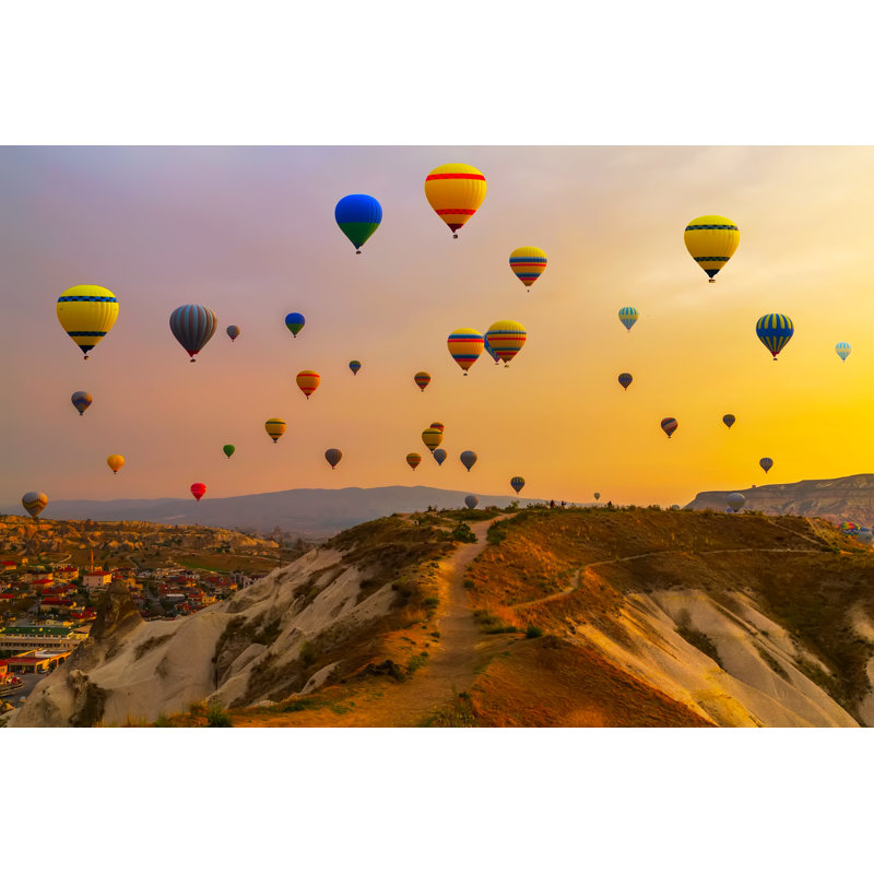 Ballons de Cappadoce en Turquie - Photographie sur toile tendue, H 32 po x l 48 po