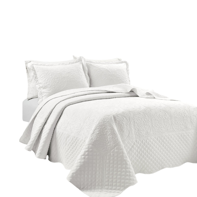  White Microfiber 5 Piece Coverlet / Bedspread Set, King