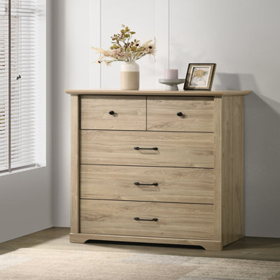 32"W 4-Drawer Chest with Handles by Red Barrel Studio