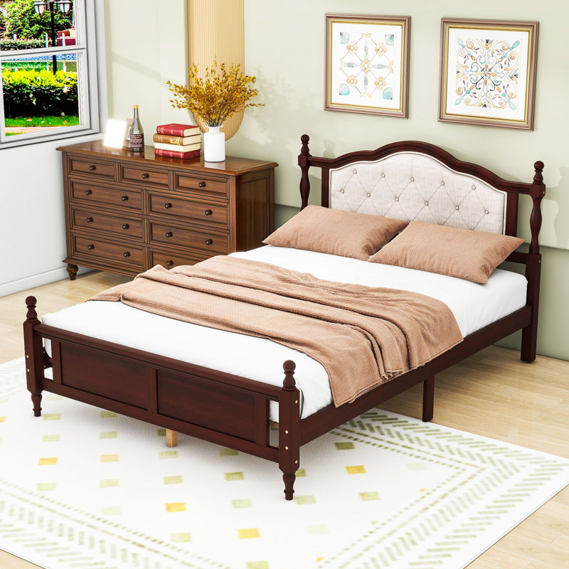 Grand lit plateforme tapissier avec tête de lit, Merisier