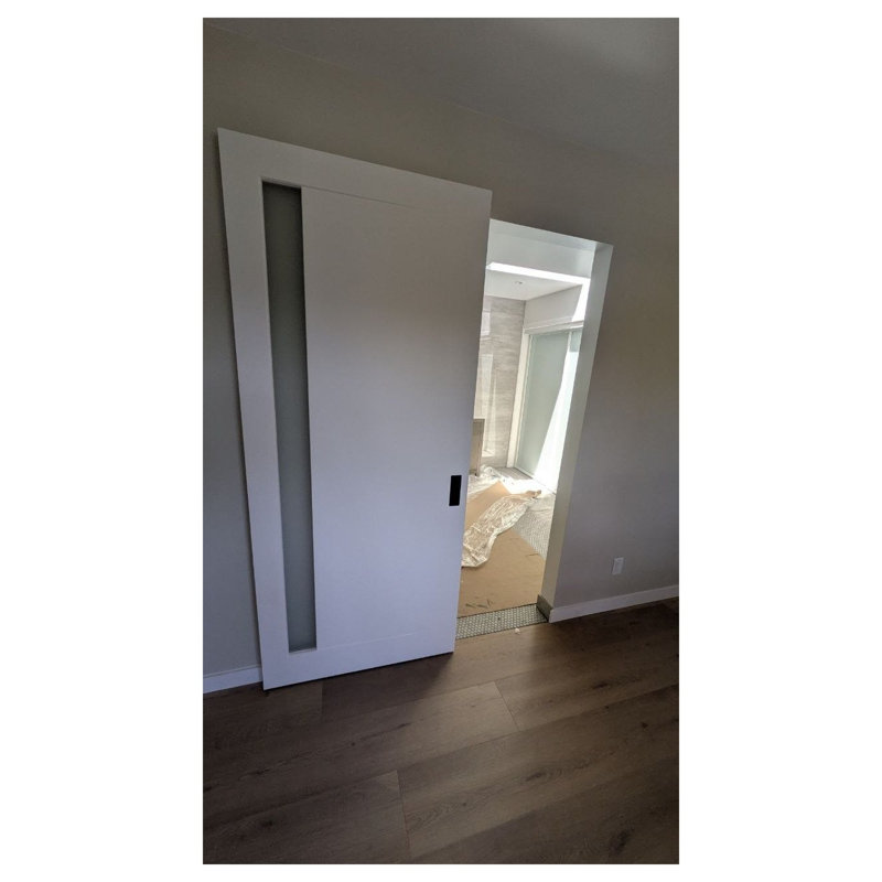 Porte intérieure moderne en bois pré-montée avec quincaillerie Planum 0660 Blanc Soie Panneau simple Cadre Moulures Portes robustes pour salle de bain et chambre à coucher - 24 po x 96 po