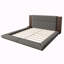 Lit plateforme tapissier de plancher avec tête de lit en bois allongée et tablette de chevet, aucun sommier nécessaire-123184217