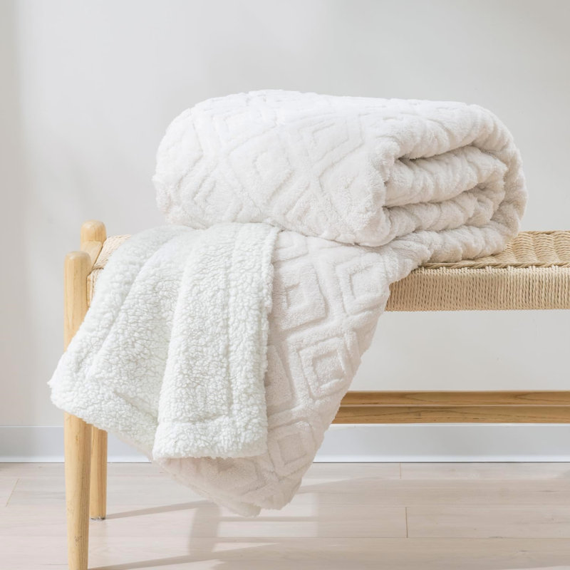 Woolum Geometric Blanket, European Double (140 x 200cm), White