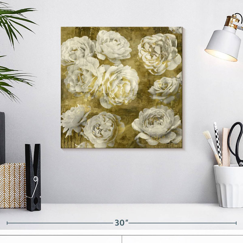 Harnek White In Gold, 16" H x 16" W