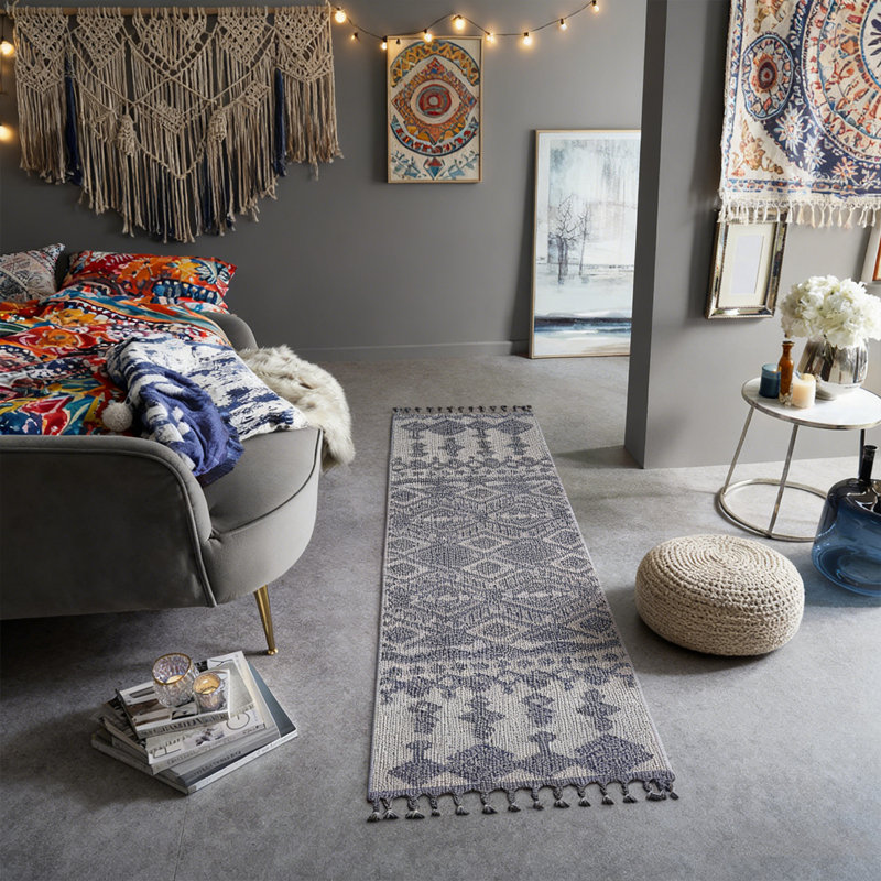 Diamond Gray Runner Rugs for Hallway， Non-Slip Low Pile Distressed Vintage Rug， Easy Clean Narrow Long Carpet for Entryway， Kitchen， Stairs (2'x8')