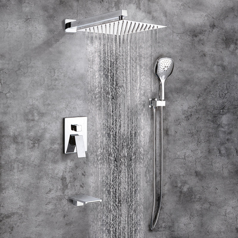 Système de douche complet avec valve brute, Chrome