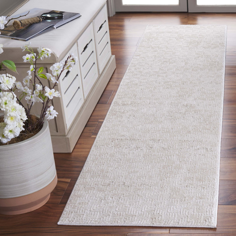 Tapis géométrique tissé à la machine en taupe / beige Alnitak, Tapis de couloir 2 pi x 8 pi