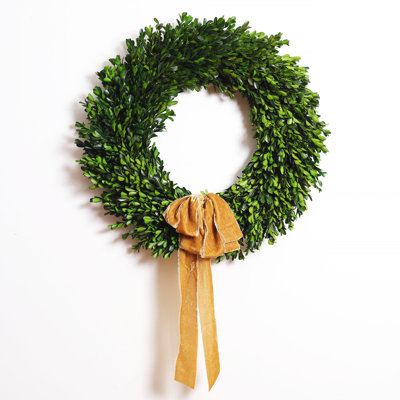 Handcrafted Preserved Boxwood 22'' Wreath