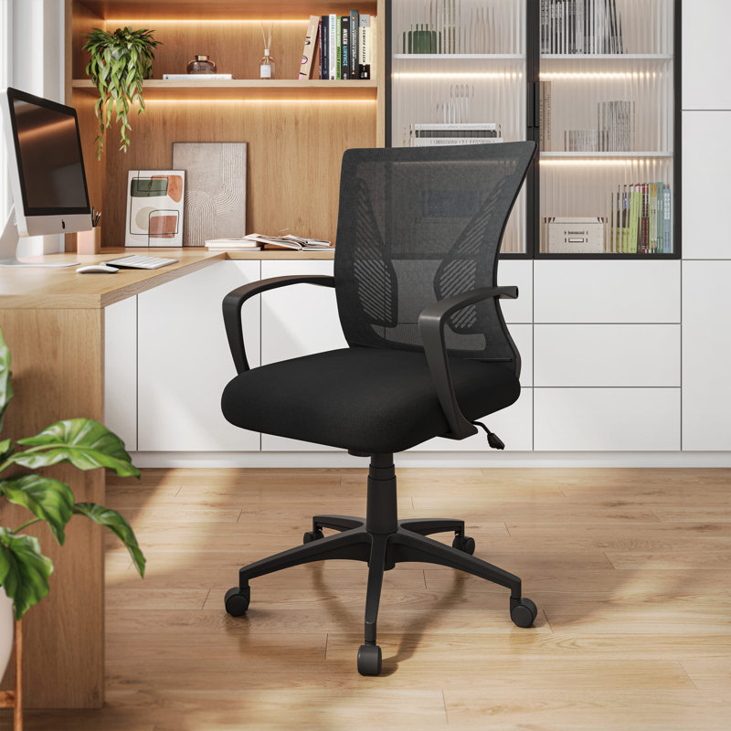 Chaise de bureau ergonomique en filet, chaise de travail respirante pour bureau à domicile ou bureau avec hauteur et inclinaison réglables, chaise de bureau abordable avec support lombaire, base pivotante et accoudoirs
