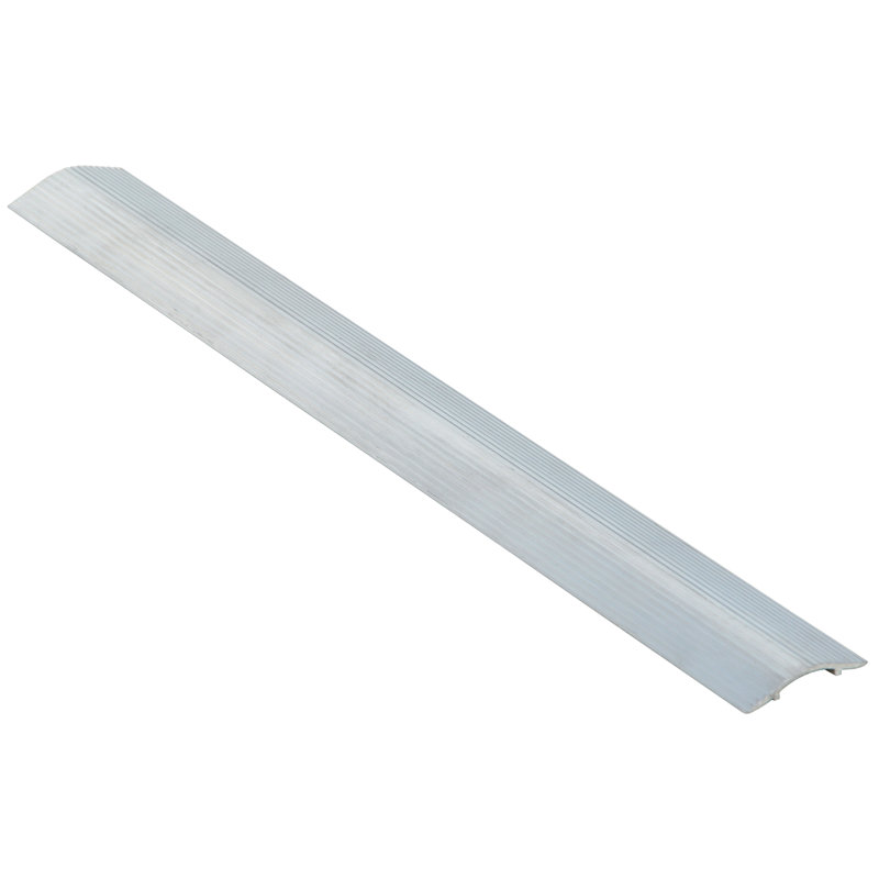 Câble croisé, H 0,44 po x l 2,9 po x P 48 po