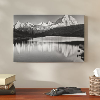 " Wonder Lake "