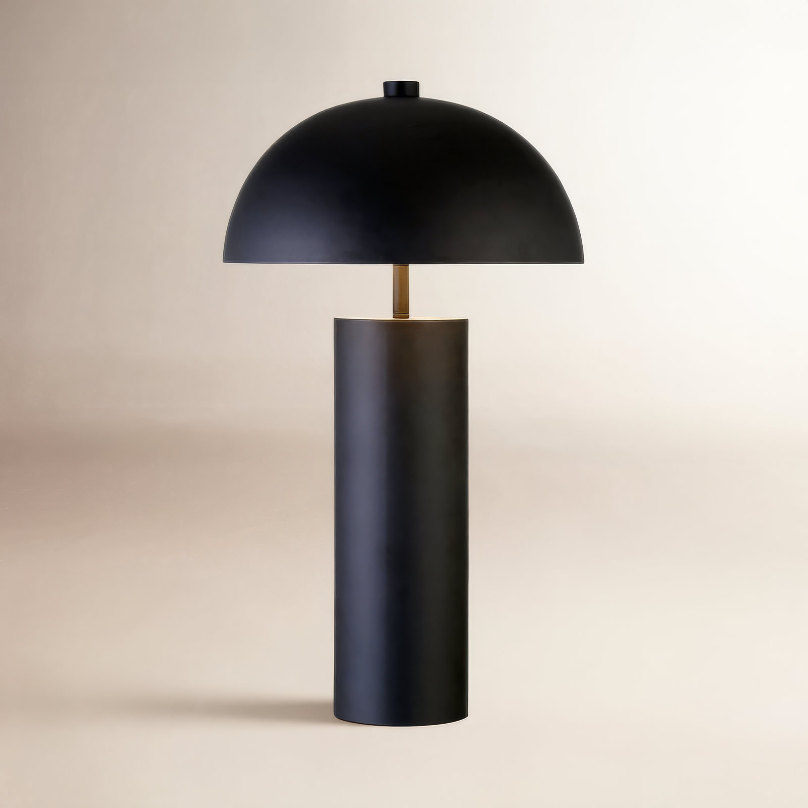 Metal Table Lamp, Black