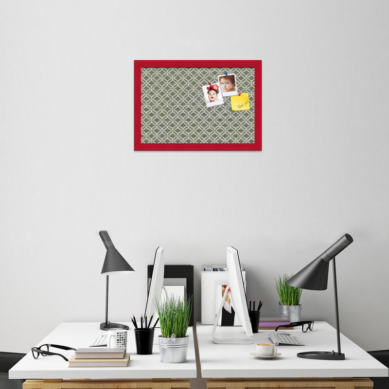 Tableau d’affichage mural 22 po x 32 po hêtre, Rouge
