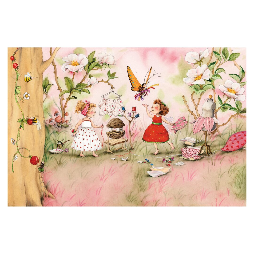 Strukturierte Fototapete Evie the Strawberry Fairy - Tailor's Room 2,25 m x 336 cm