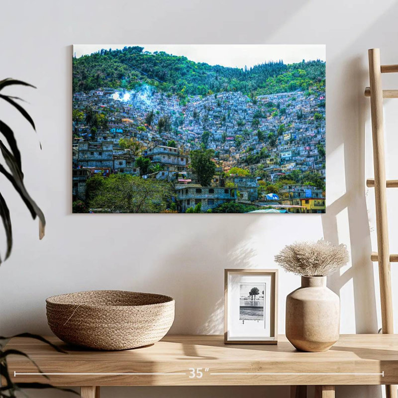 Lilie Port-Au-Prince Hillside Homes, H 16 po x l 24 po