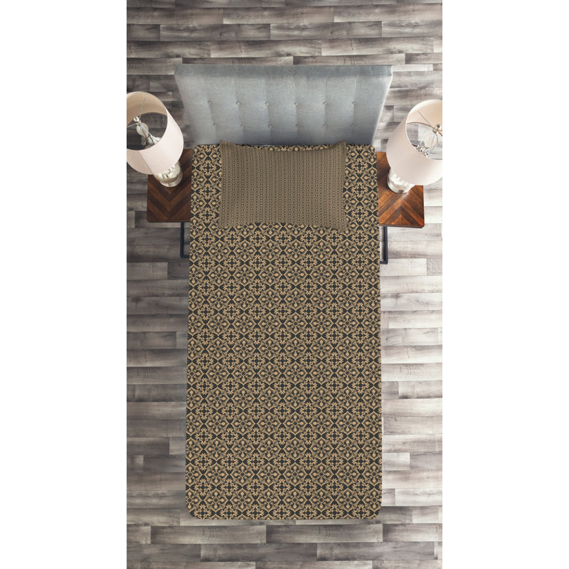 Traditional Polyester Damask Coverlet, Twin Bedspread + 1 Sham