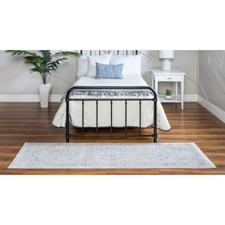 Glasford Oriental Indoor Rug