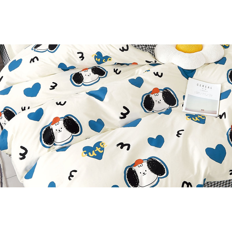 Cotton Twill Wild Life Comforter, Queen Comforter + 2 Standard Shams