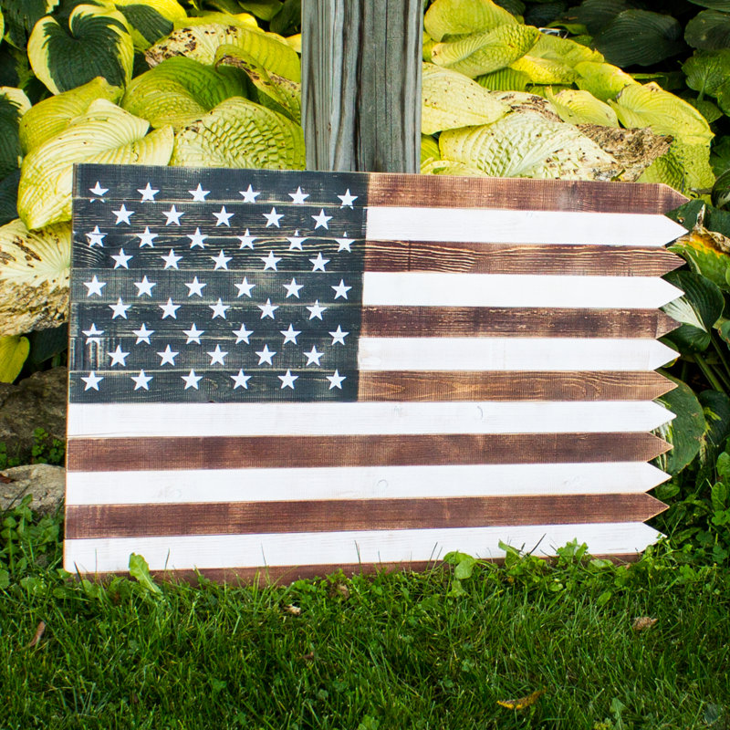 Armina Wood Patriotic Wall Decor