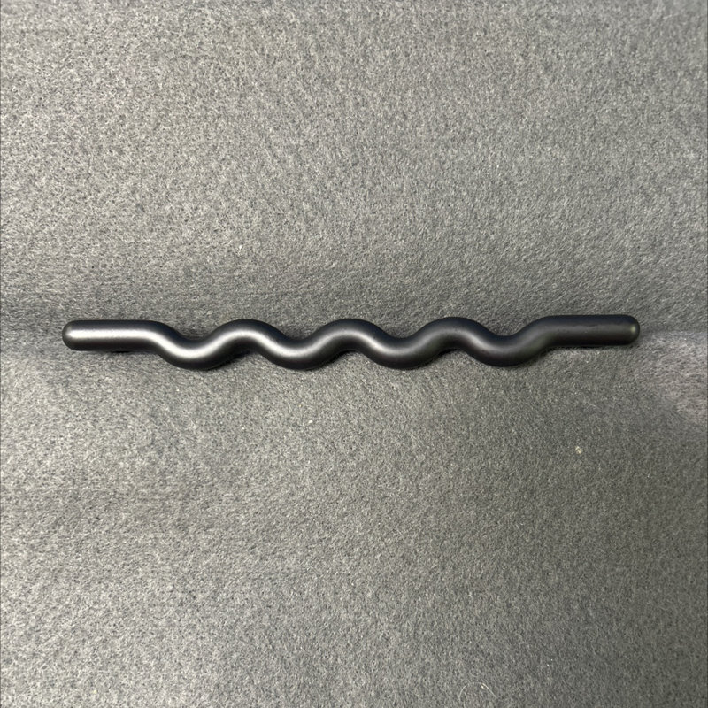 Poignée noire 5 po Fusilli