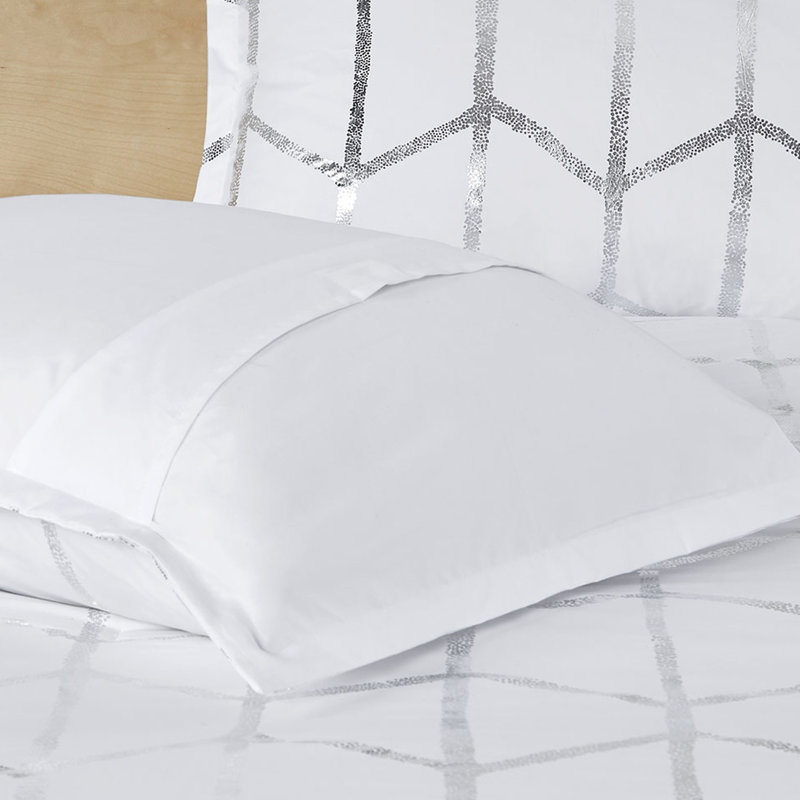 Édredon pour lit simple / simple TG - blanc avec motif géométrique métallique argenté, doux, 2 taies décoratives, coussins décoratifs, literie empaquetable à motif géométrique sur fond blanc, tissu froissé