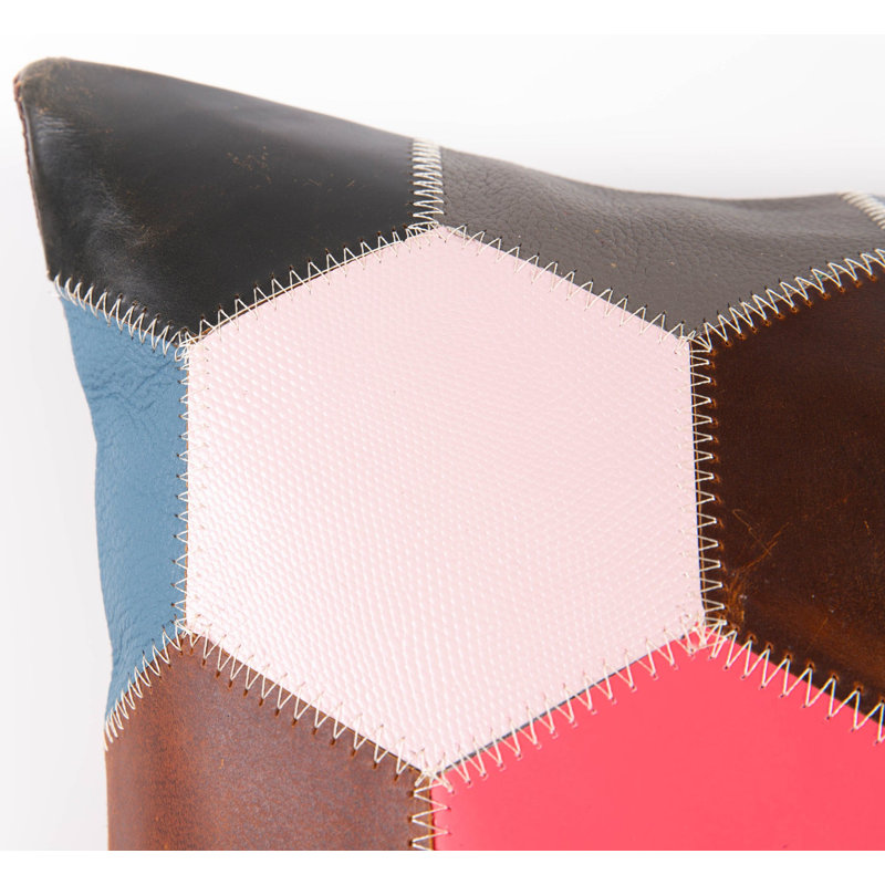 Coussin en cuir de vache multicolore à motif patchwork - Design hexagonal