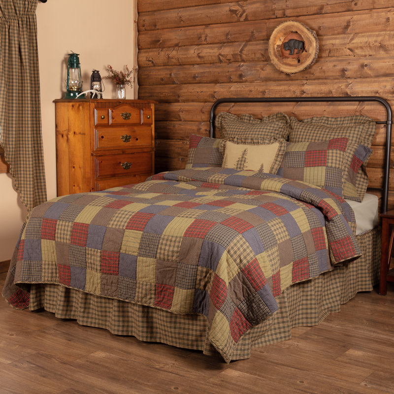 Cedar Ridge Rustic Reversible Cotton King Quilt