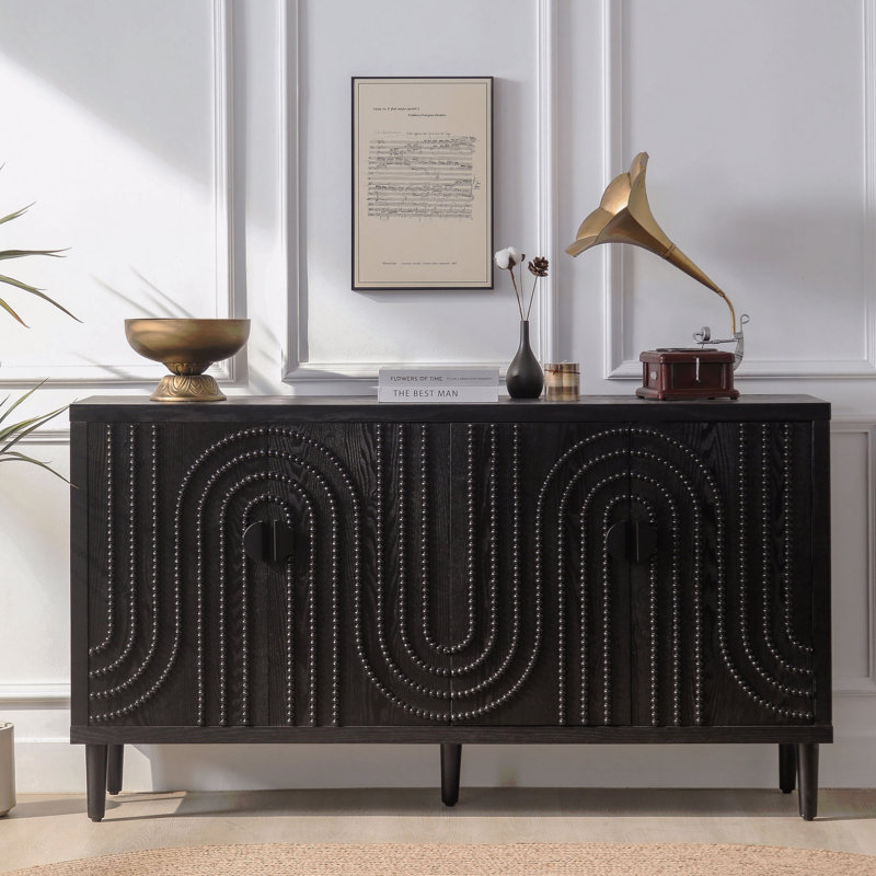 Buffet moderne noir avec détails cloutés décoratifs - solution de rangement élégante