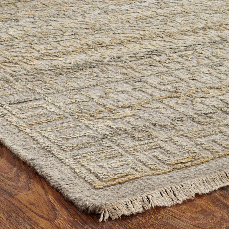 Avannah Wool Area Rug in Beige, Rectangle 6' x 9'
