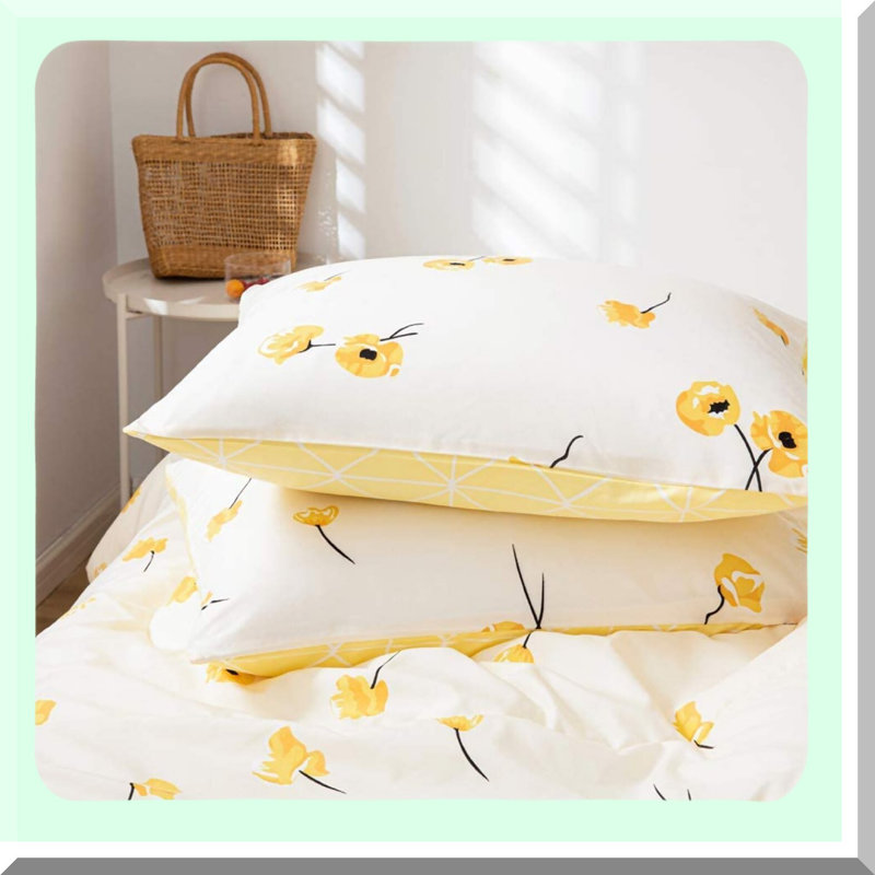 Sunshine Blossom Reversible Comforter Set - Queen Size Floral Plaid Bedding with Cute Botanical Pattern, Flowers Design.
