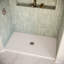 Receveur de douche en alcôve Streamline GSRB-665-653, 152,4 cm x 81,3 cm, en surface solide blanc mat avec bonde centrale
