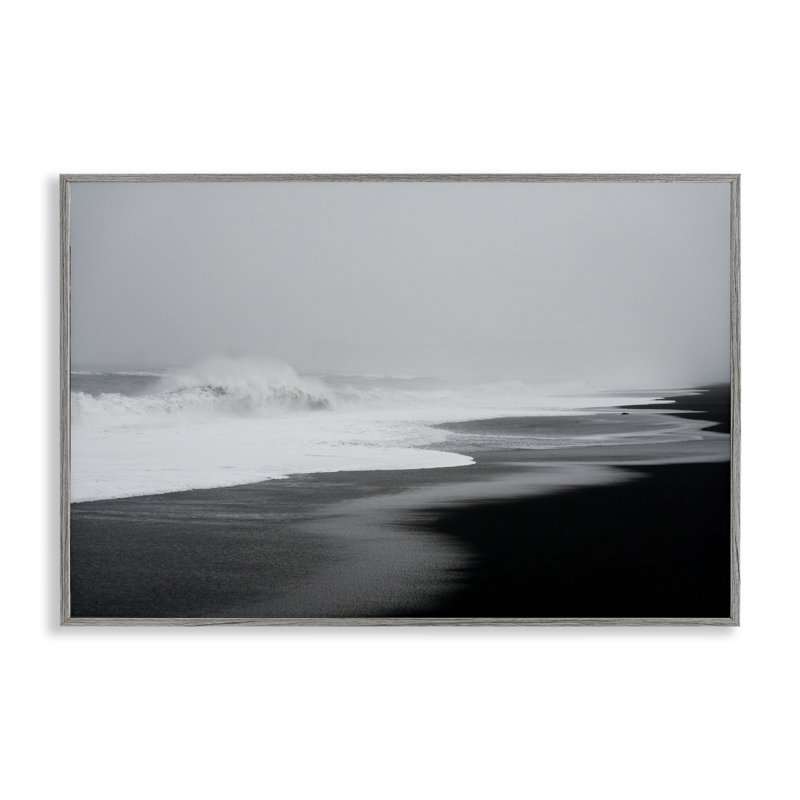 «Cresting Waves Black Sand Coast», estampe numérique, conception par Jade Sharp Photo, Estampe numérique Farmhouse