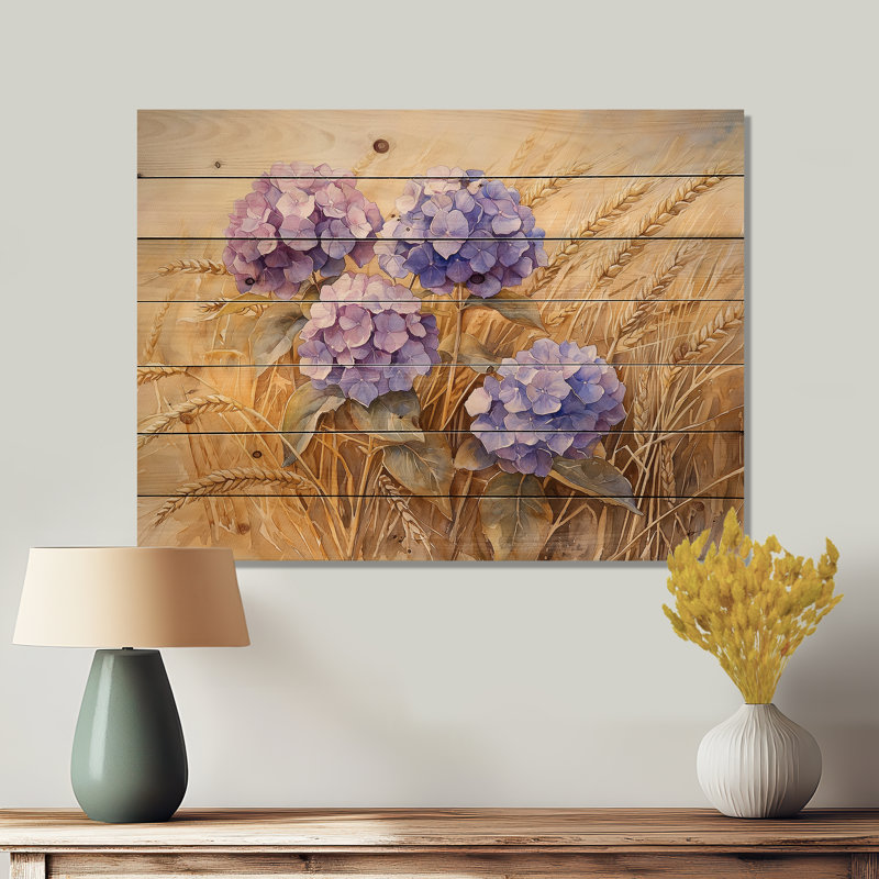Hortensias dans la récolte de blé II - impression d'hortensias sur bois de pin naturel, H 10 po x l 20 po