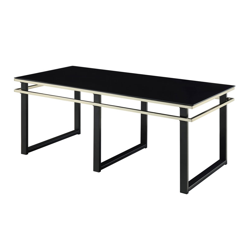 Mobilier de salon seulement la table, pas de chaises.