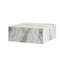 Table basse moderne Solimar, finition marbre Freesia, 35,4 po x 35,4 po x 17,7 po | 100% panneau de fibres à densité moyenne, épaisseur: 0,7 pouce | Design élégant et fonctionnel pour le salon et le salon, pièce de fantaisie élégante, parfaite pour les espaces contemporains-1637468470