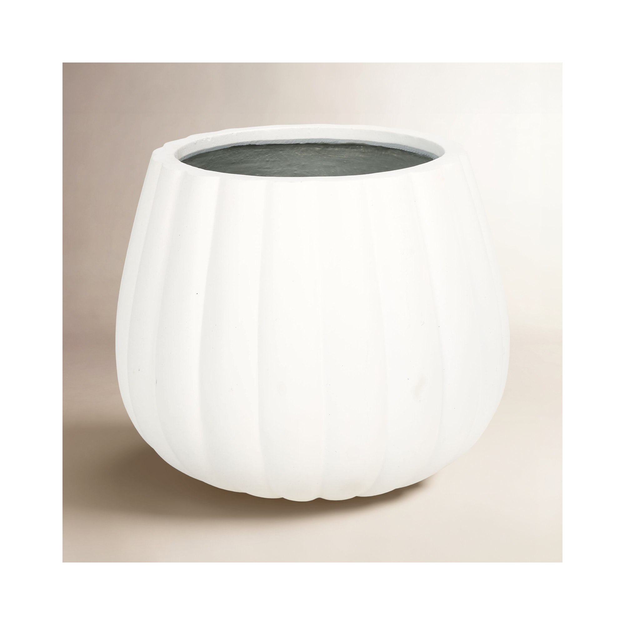 Prussia Concrete Pot Planter, White