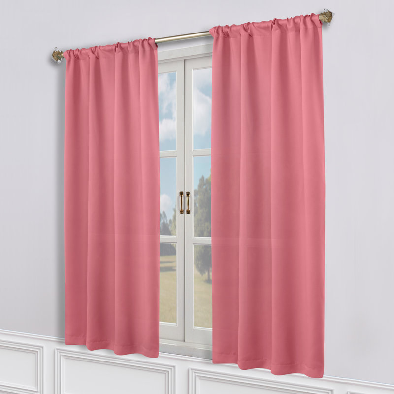 Paire de rideaux obscurcissant avec passe-tringle Moriah Millendon, L 36 po x L 63 po, Rose