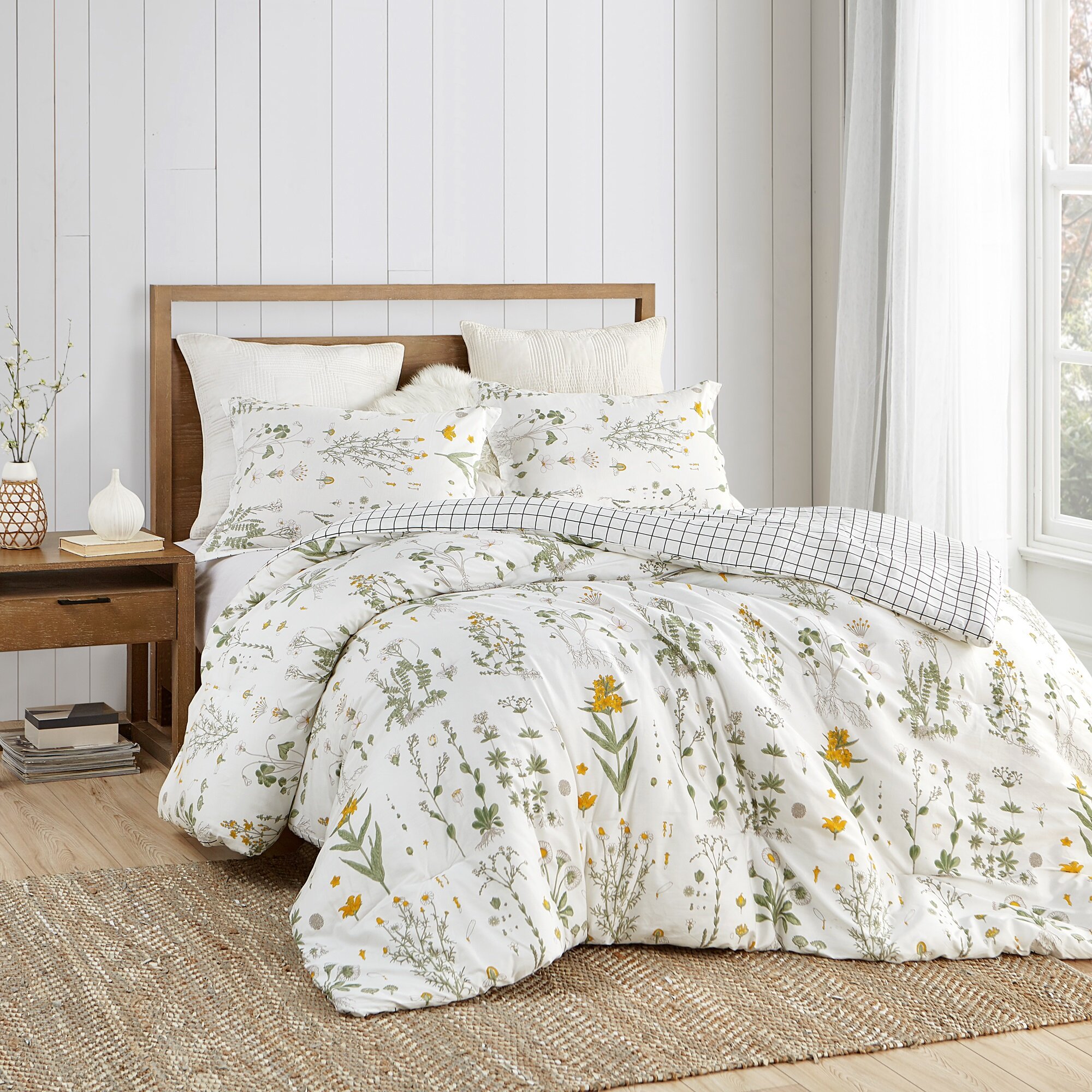 Kucharski Reversible Comforter Set