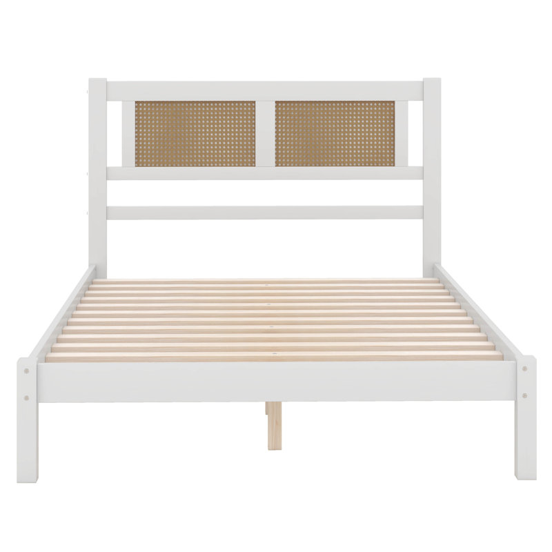 Lit plateforme double en bois avec tête de lit et tables de chevet en rotin naturel, Double, Blanc / Naturel