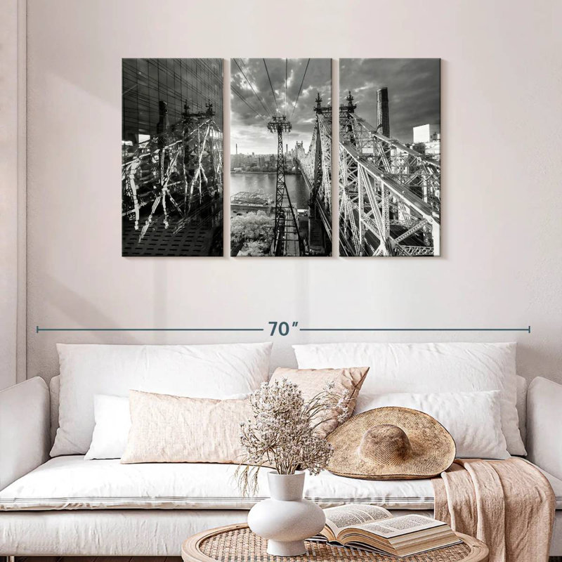 Rorry Silent Cityscape, 28" H x 45" W