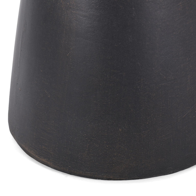 Table d'appoint d'extérieur en béton léger