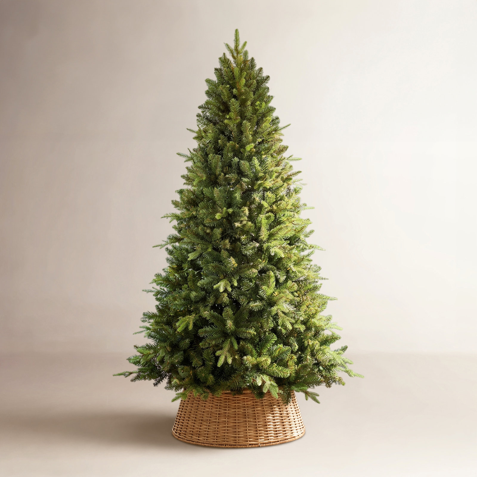 White Pre-Lit Spruce Tree, 5'