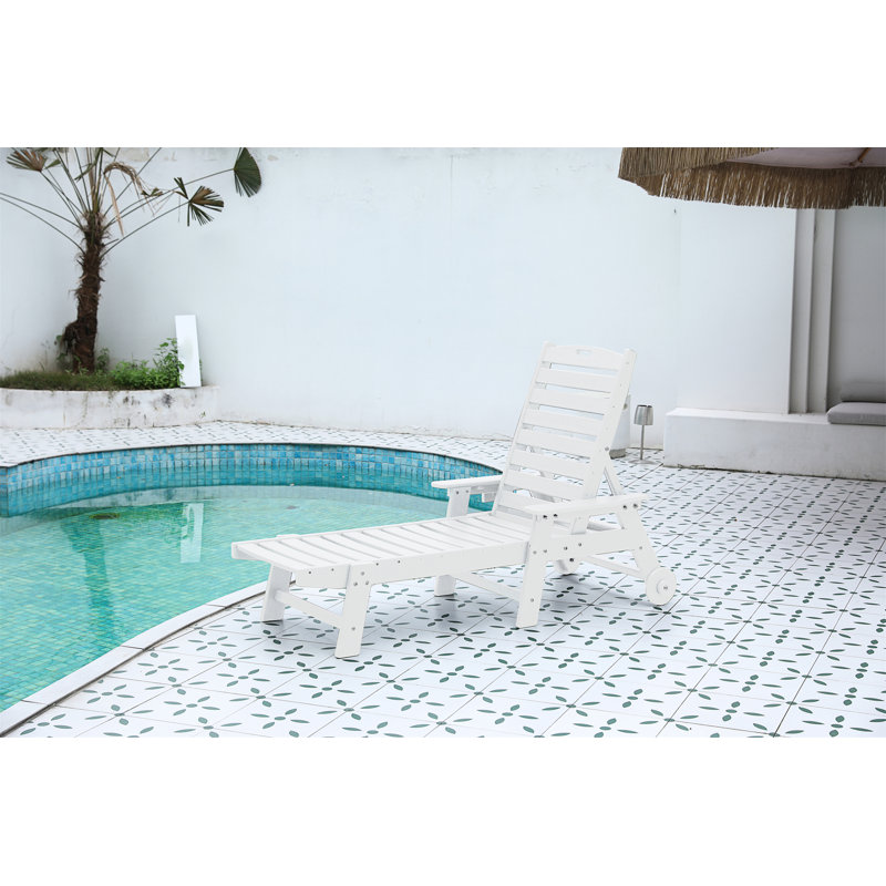 Chaise longue d'extérieur avec texture en bois, Blanc
