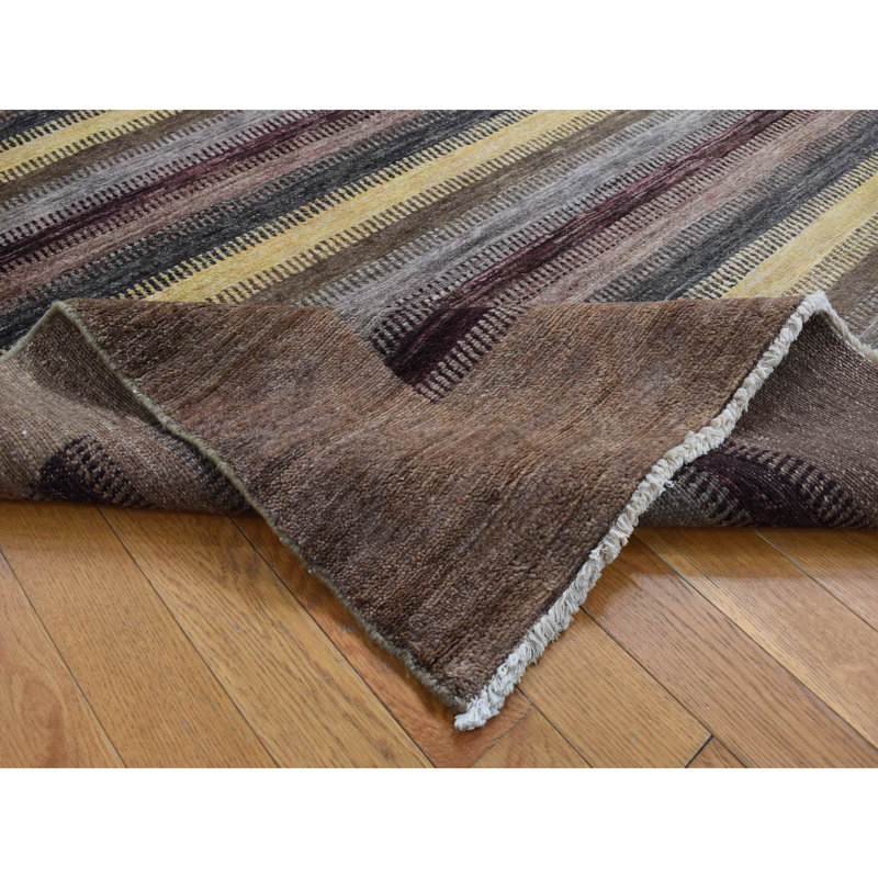 Tapis brun en laine noué à la main 5 pi 4 po x 7 pi 8 po F1316D28DA4249F59988E29AB46FFDBE