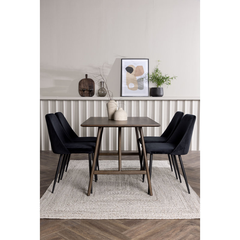 Berkly 4 - Person Dining Set