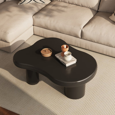 Table basse de 39 po en forme de nuage moderne en forme de nuage noire pour le salon avec 3 pieds, mat doux, plateau de table subtilement lustré