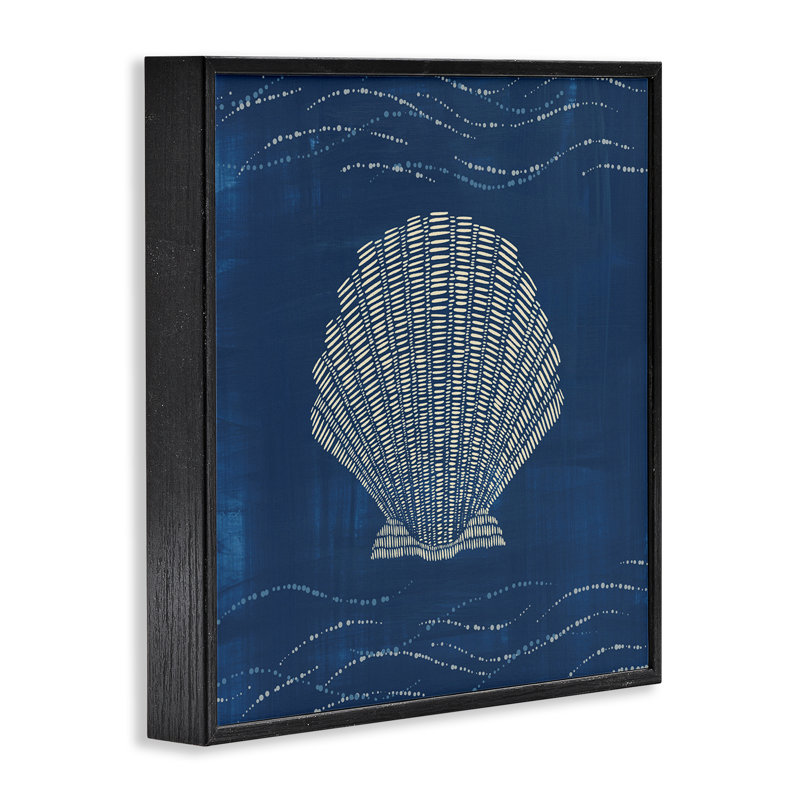 «Clam Shell» sur giclée bleue encadrée par Jetty Home, LLC, Giclée encadrée noir minuit, H 17 po x l 17 po