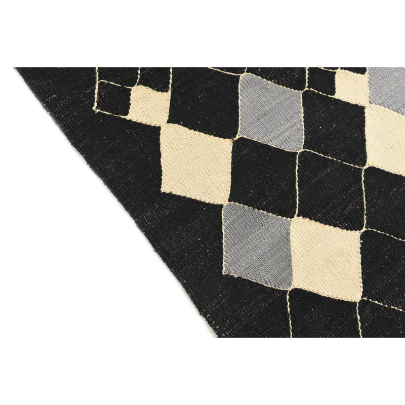 Osbourne Black Rug